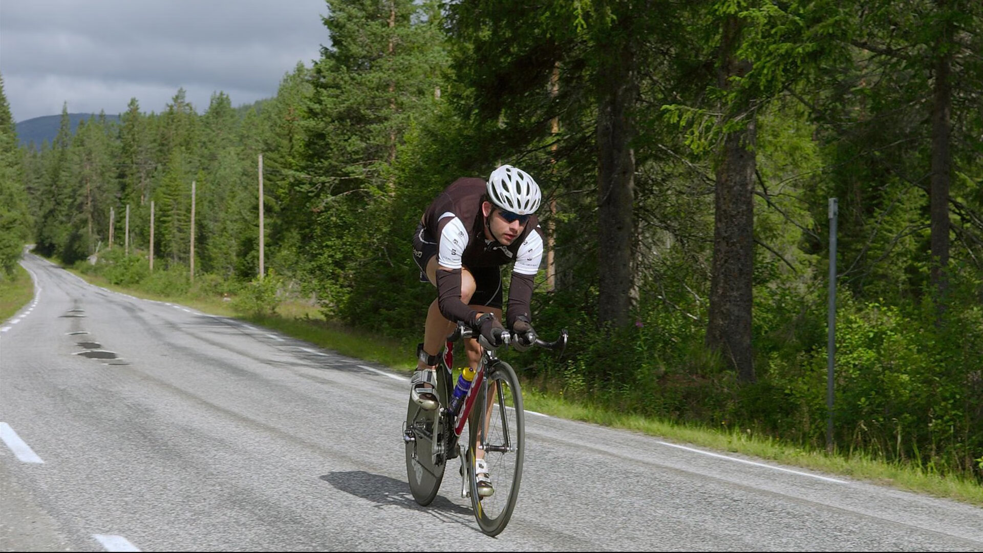 赖斯单骑闯关诠释巨星价值，秘鲁3-1洪都拉斯展现南美硬实力