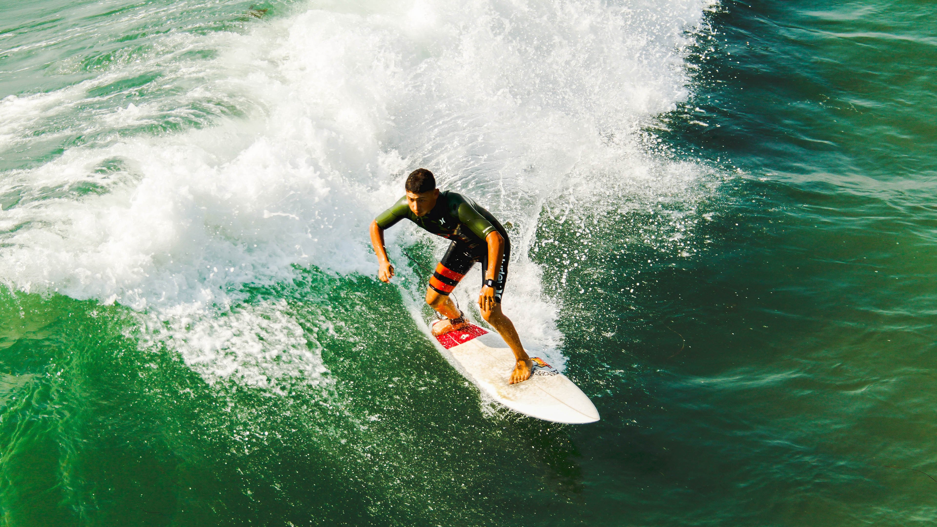 跨界主宰!利拉德绝境救主诠释篮球魂,恩比德西甲德比降维打击惊世界